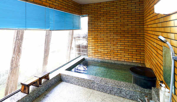 ・お風呂　落ち着いた雰囲気で身体も心もリフレッシュできます