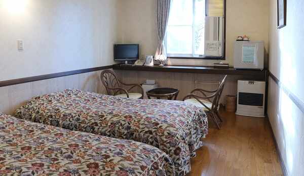 *［アネックス館／ツイン・バストイレ付］バストイレ付で便利です