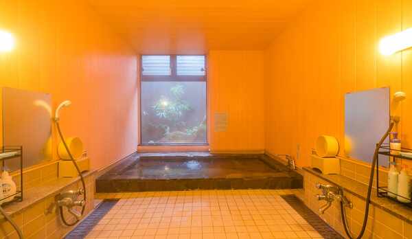 *佐渡島内の宿泊施設では初！「佐渡海洋深層水風呂」です。