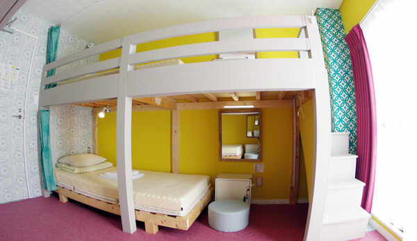 女性専用ドミトリー（定員４名相部屋）