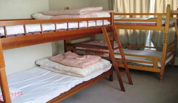 男性用ドミトリー部屋