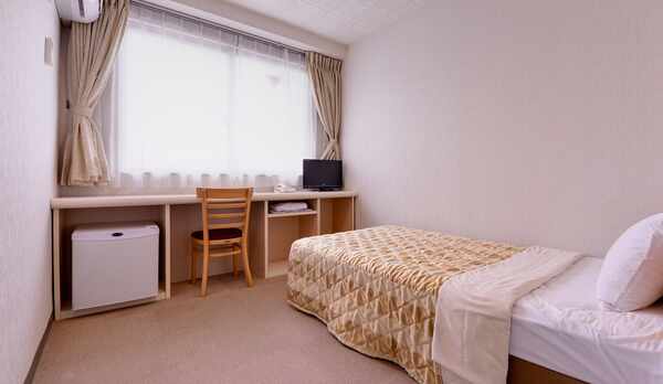 *セミダブル（客室居一例）