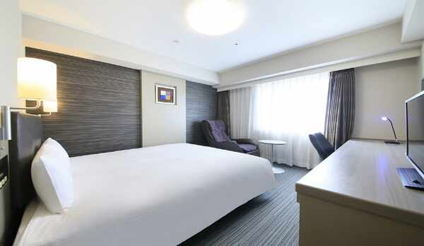 【モデレートダブルルーム】21㎡/170㎝幅ベッド