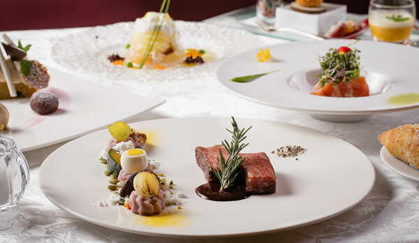 素材のうま味を最大限に引き立たせる&ldquo;シェフ自慢のフレンチ&rdquo;を、ゆっくりとお愉しみ下さい