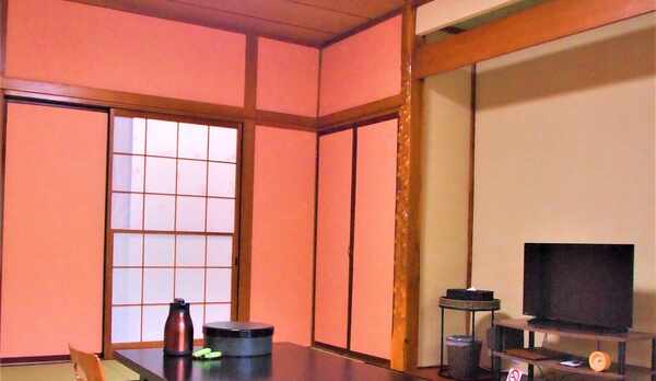 和室10畳（1階 1部屋 / 2階 1部屋）