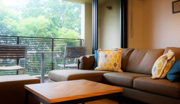 【コンフォートルーム（最大定員4名）】71m2＋露天風呂付テラス11m2