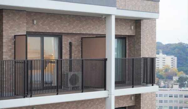 広々としたバルコニーで開放感抜群のお部屋です