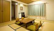 ・落ち着く和室でごゆっくりお過ごしください