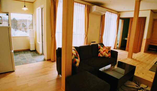 【アパートメントルーム204号室】