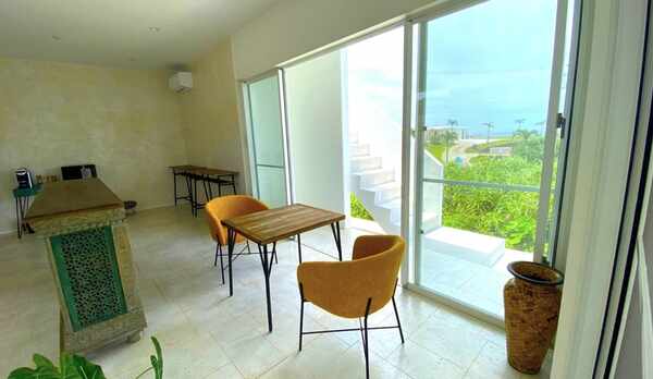 ワーケーション棟　くつろぎスペース