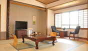和室(８畳＋２畳板間)