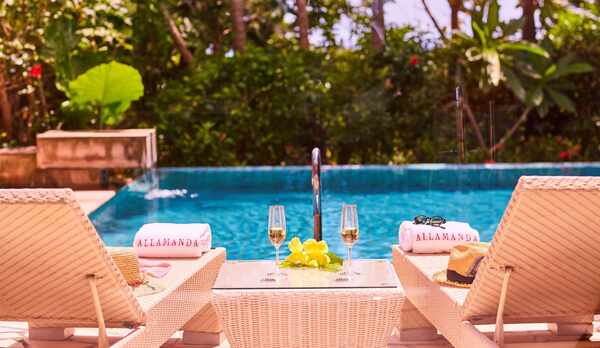 【プールヴィラロイヤルスイート】ラグジュアリーなリゾートステイ