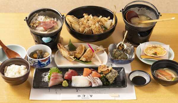 *【料理一例】新鮮な日本海の海の幸を中心とした和食（内容は仕入れにより変わる場合がございます。