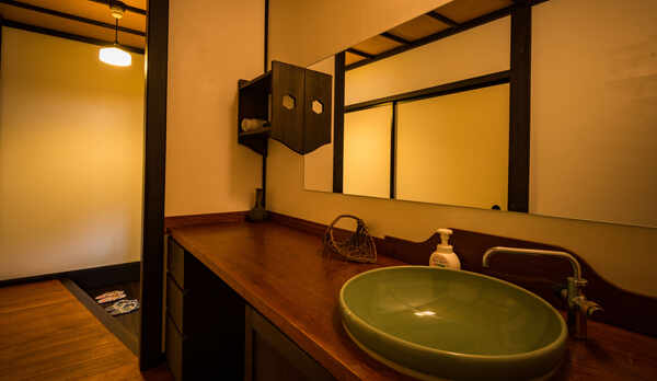 海側　和室　洗面