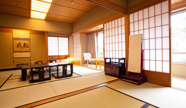 8畳＋6畳の、さらに広い和室14畳。最大7名様までご利用出来ます。