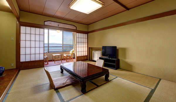 *【湘南海岸ビュー和室】寄せては返す波の音に包まれて、穏やかな一日をお過ごしください。