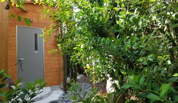 福木のキャビン（玄関）