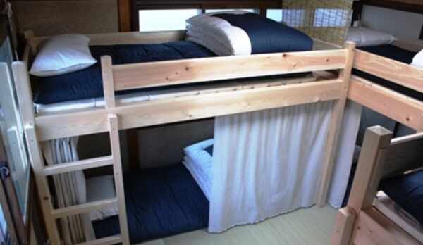 男性専用相部屋