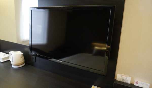 【32型液晶テレビ】　全室設置