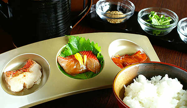 朝食：金目鯛茶漬け