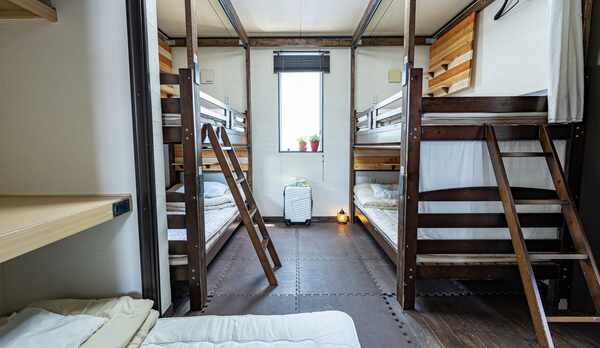 女性ドミトリー　武