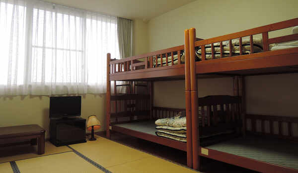 *【3階和室7.5畳一例】2段ベッドが2組あり、6名様までご利用いただけます♪