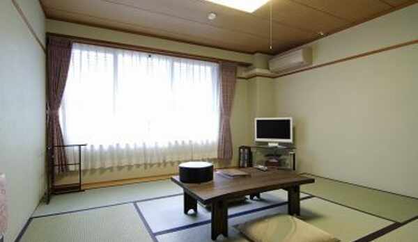 ２階　衣笠の間（定員３名）