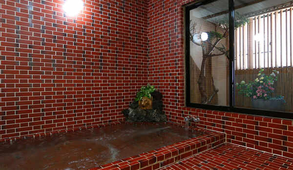 お風呂■男女各1つ、24時間利用OK！