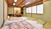 *【部屋／和室14畳】6名様までご利用いただけるお部屋です。
