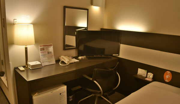 全室カリモク家具を使用しております