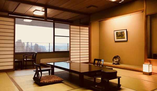 さつき亭　客室　春