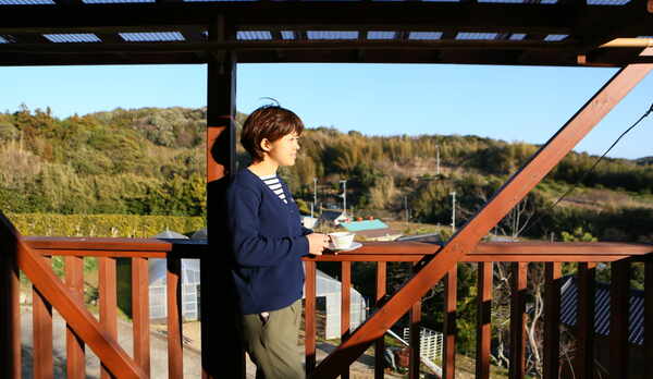 ウッドデッキで美味しい空気の中でお茶など楽しんでみてください