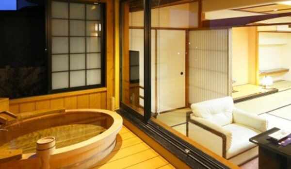 【客室】露天風呂付特別室「桔梗」