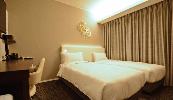 ツイン（夜） ［17平米/ベッド幅90cm×2台/1〜2名様］