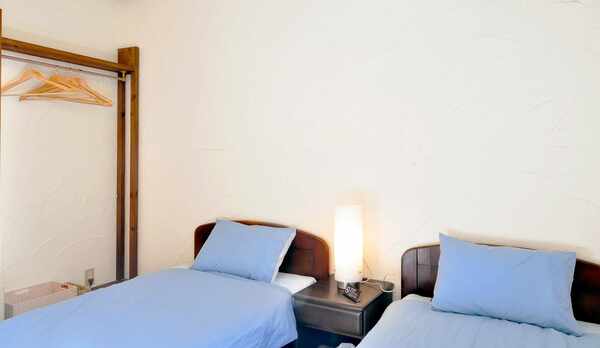 【洋室ツイン】居酒屋で楽しまれた後、是非ぐっすりお休みください♪