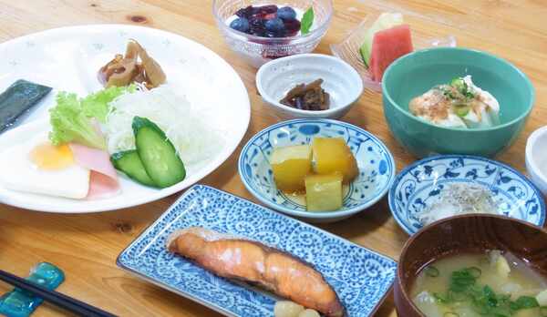 *【朝食一例】女将手作りの身体に優しい日替わり和定食です