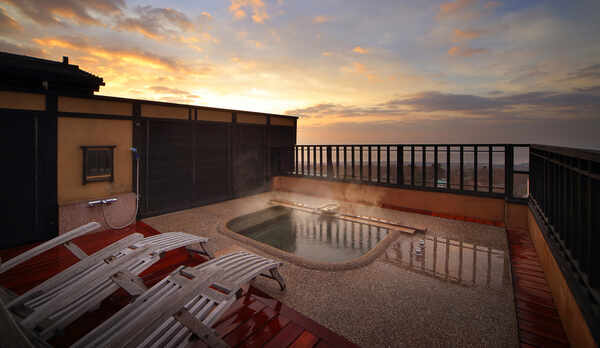 【花type】朝陽の昇る瞬間。感動する絶景がそこに。早起きの価値あり。