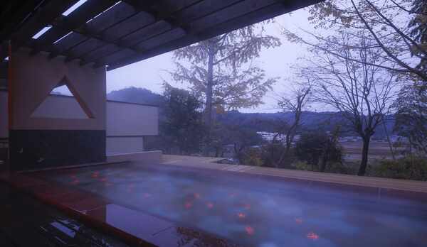 満天星①　薄暮