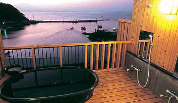 美保関温泉　天空の湯　「おりべやき」