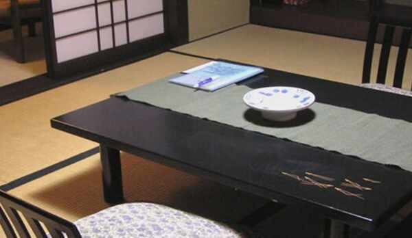 【西館】和室１０畳　　一例