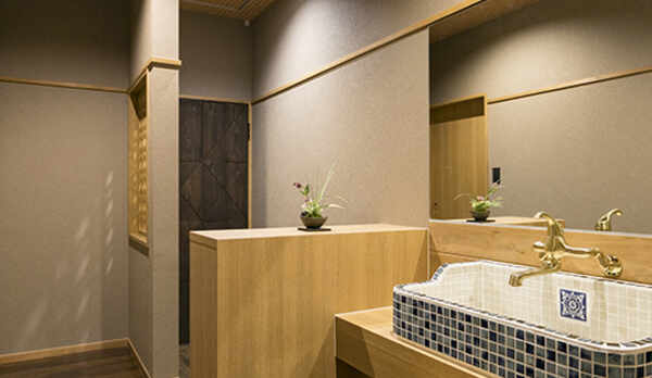 和洋室はトイレ＆洗面完備