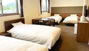 *【CREST　ASAGO（4人部屋）】全室セミダブルベッドをご用意しておりWi-Fi(無料）を完備