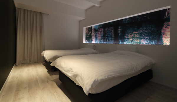 タイプの違うマットレスと枕の２つの寝室