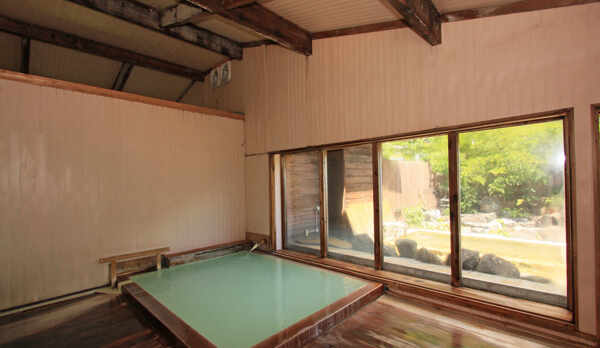 ひなびた温泉　正にイメージ通りです。