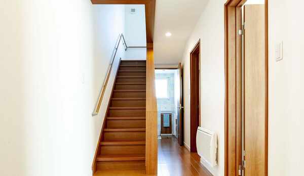 ・RoomA 玄関から