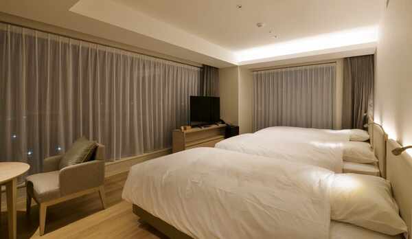 【ツーリストルーム一例】旅の情緒を大切に。落ち着きある空間が心からのくつろぎをもたらします。