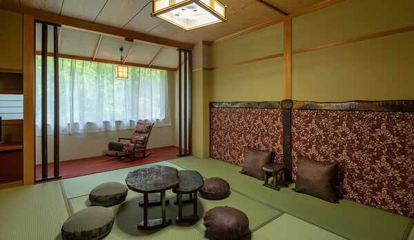 「モダン和室」一例。ロッキングチェアの座り心地も抜群。