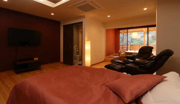 ◆≪総ひのき露天風呂付客室≫木の温もり感じるフローリング仕上げ