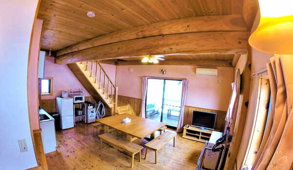 ・ログスタイル　フェリエ(ペットＮＧ)：リビングダイニング