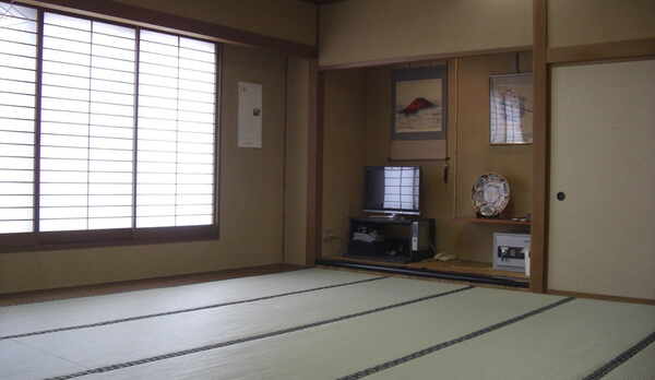 和室、鶴亀　ご家族、団体様で！